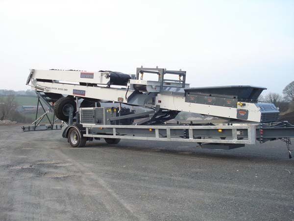 white wheel conveyor