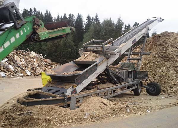 wheel conveyor moving materials