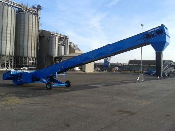 blue wheel conveyor