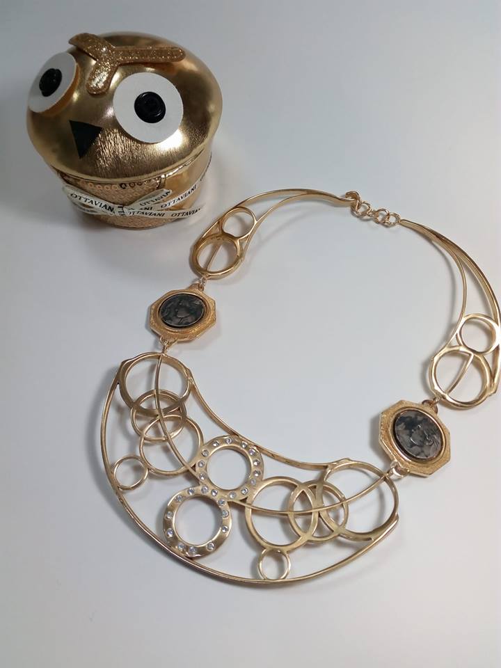 collana con gemme