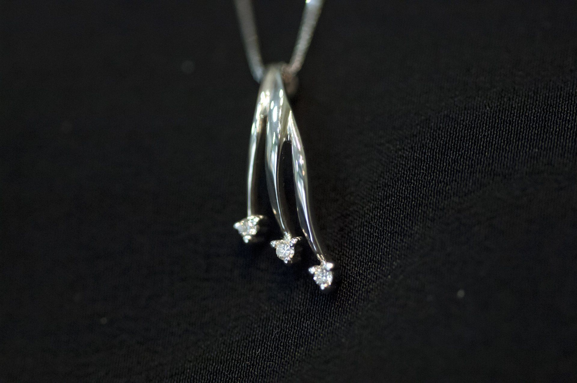 Collana in oro bianco