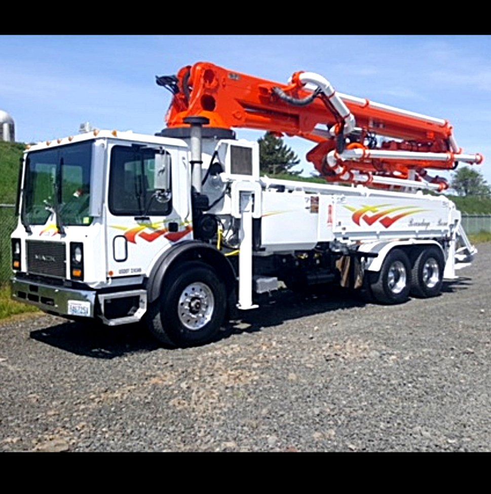  Heavy equipment detailing Vancouver, WA.
