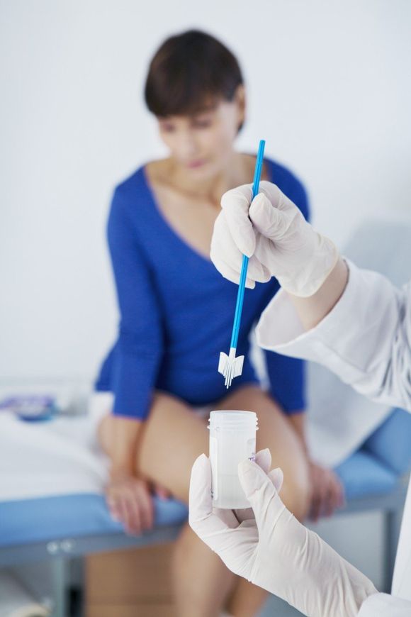 donna fa pap test
