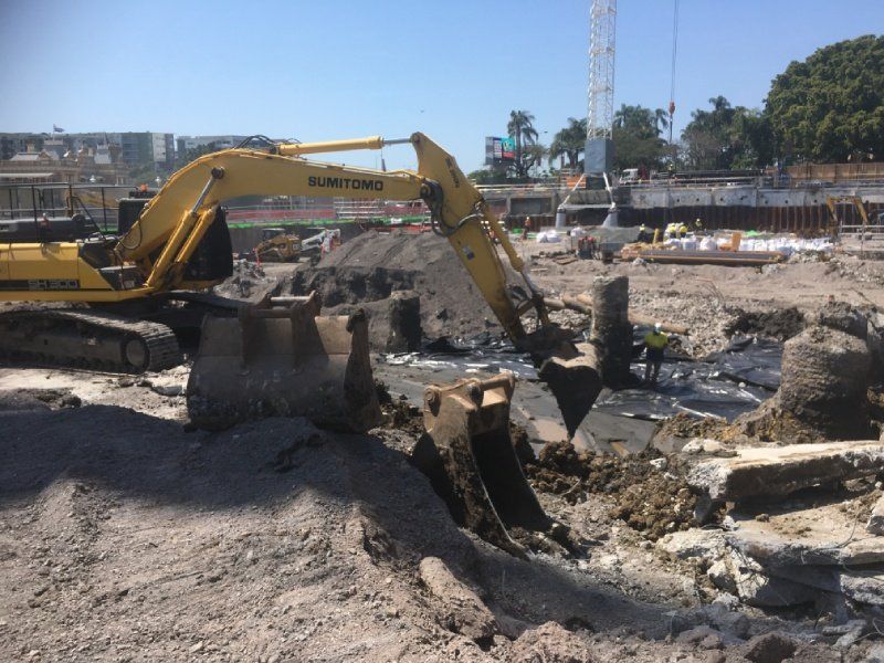 earth excavation using machine