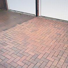 High-pressure jet washing