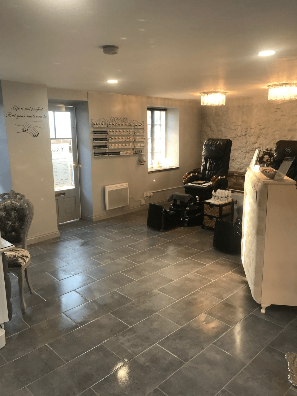Beauty salon