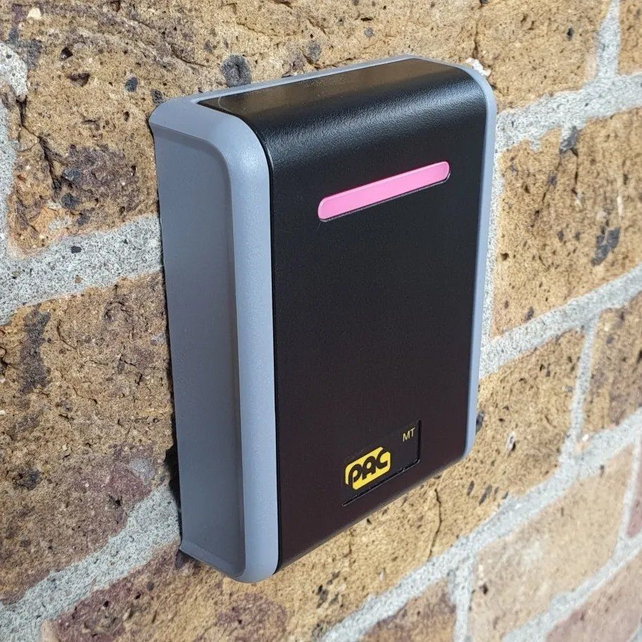 Alarm on building