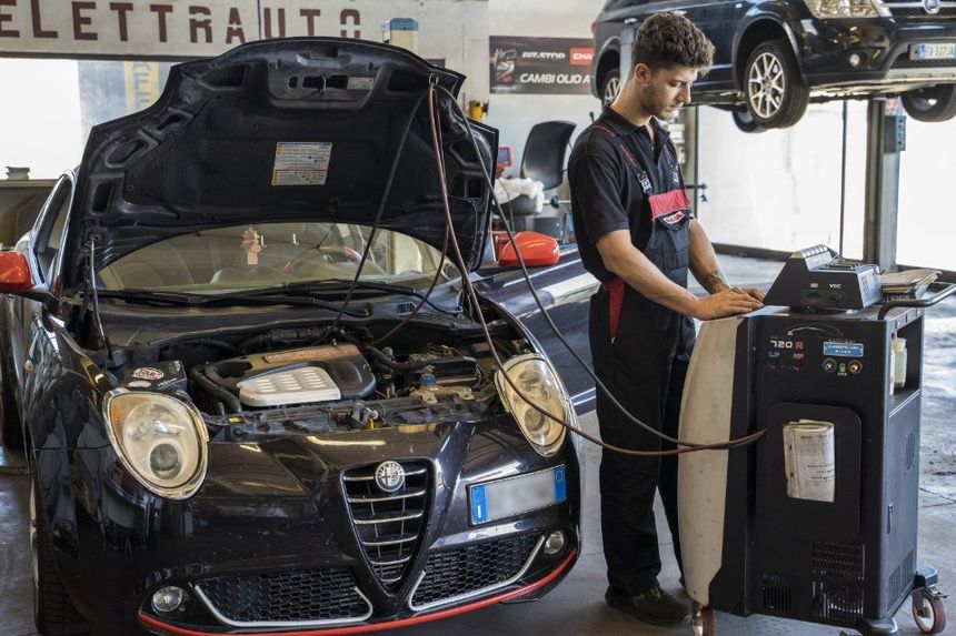 manutenzione auto