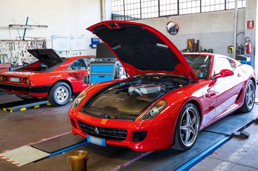 riparazione auto sportive
