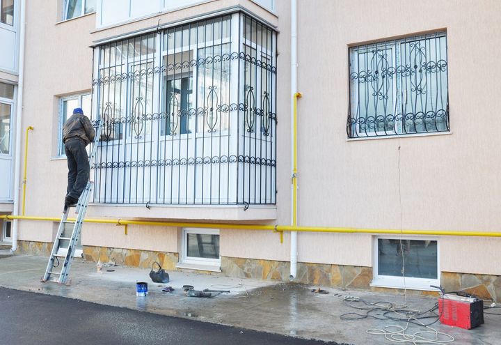 grate di sicurezza in un edificio
