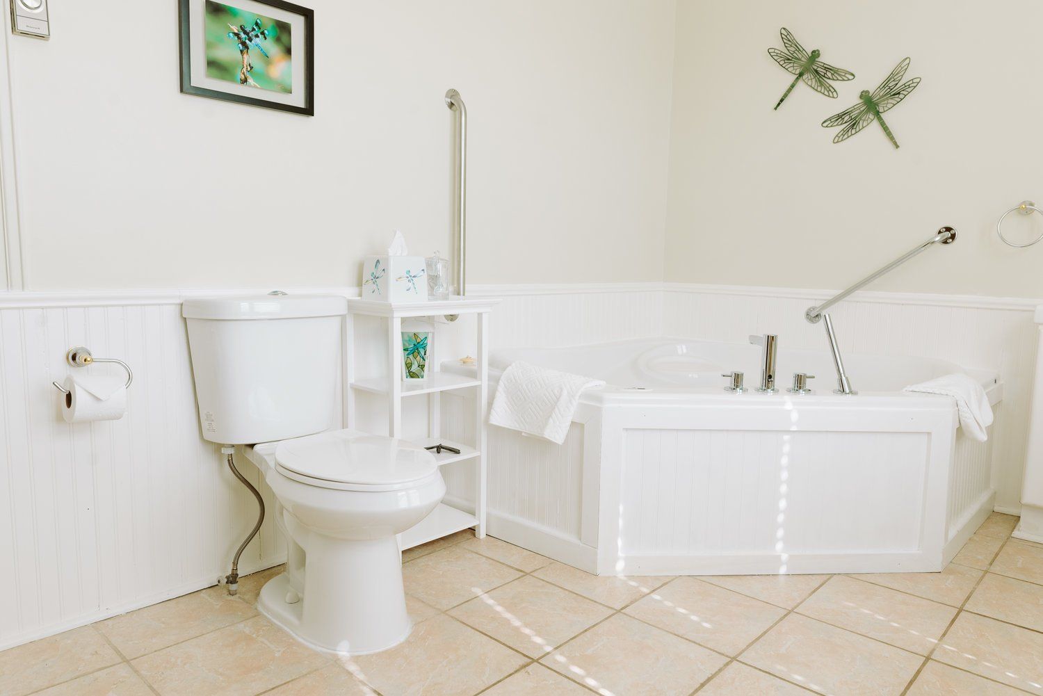 lunenburg accommodations dragon fly bathroom angle 3
