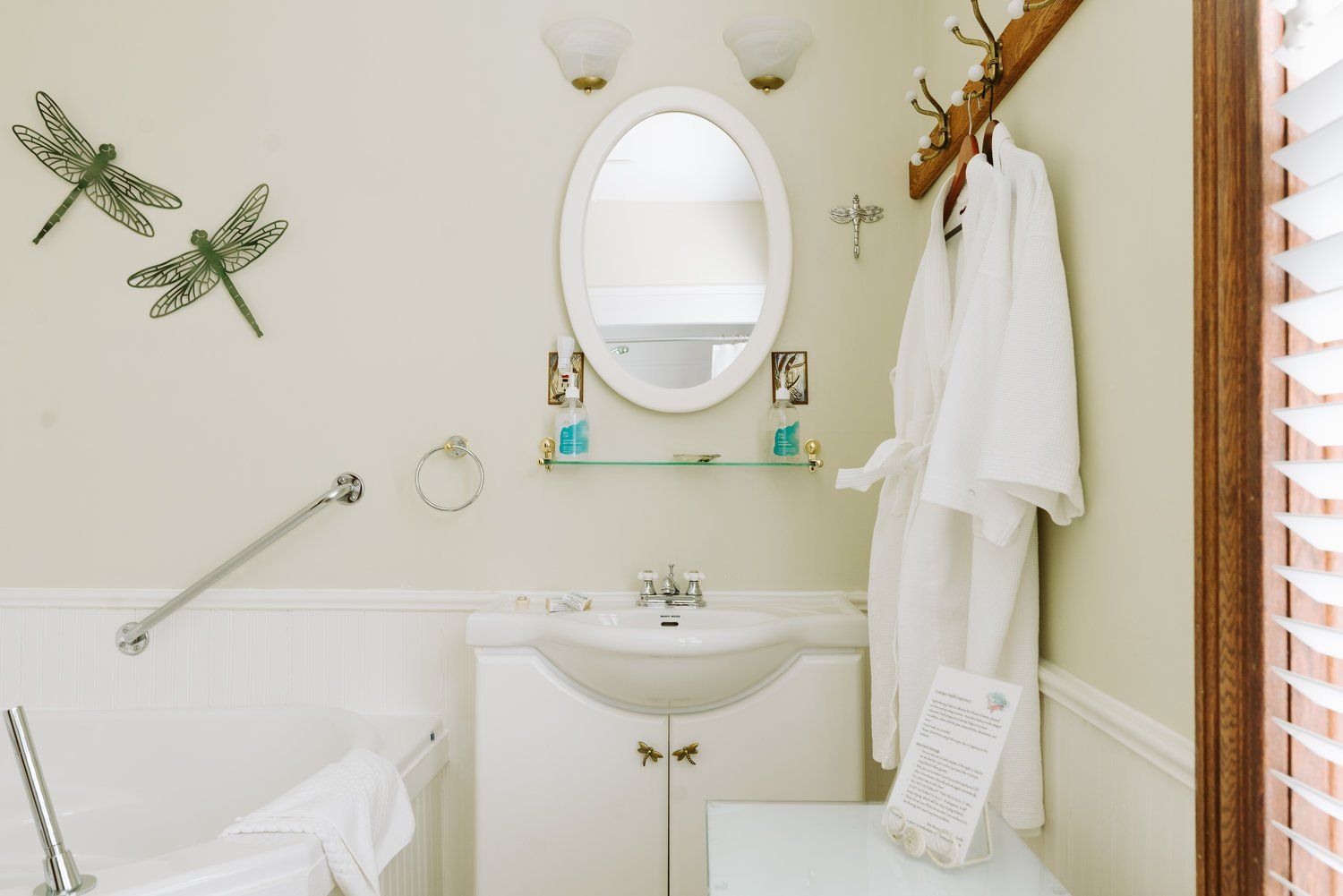 lunenburg accommodations dragon fly bathroom angle 2