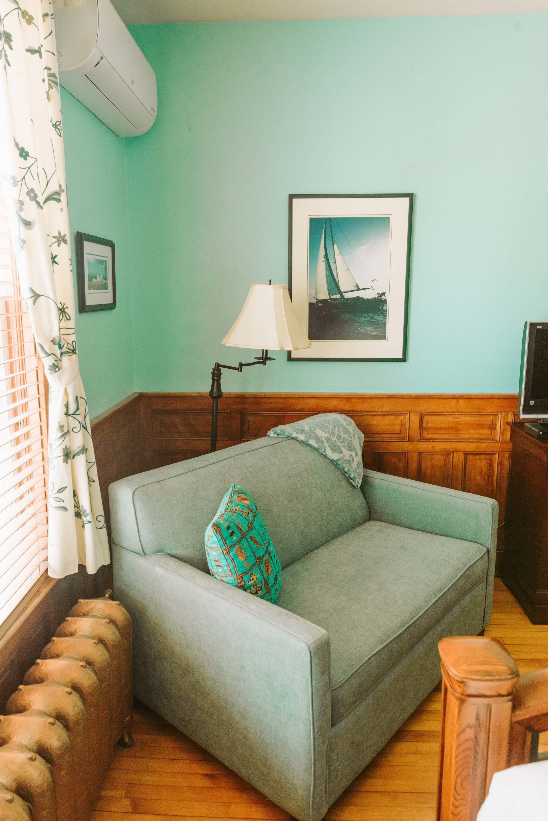 lunenburg accommodations kingfisher bed