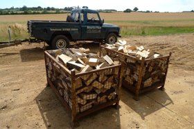 wood-chipping-northamptonshire-oxfordshire-leicestershire-warwickshire-maurice-fitch-tree-works-tree-grinding