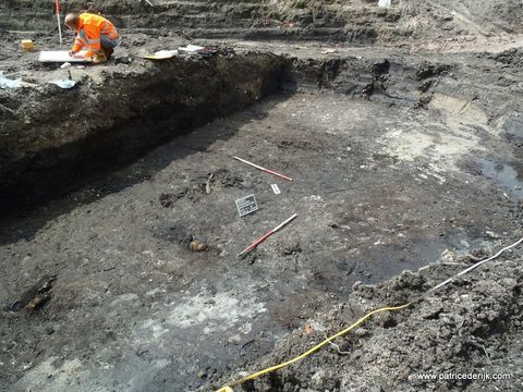 Dr. Patrice de Rijk on an archaeological excavation