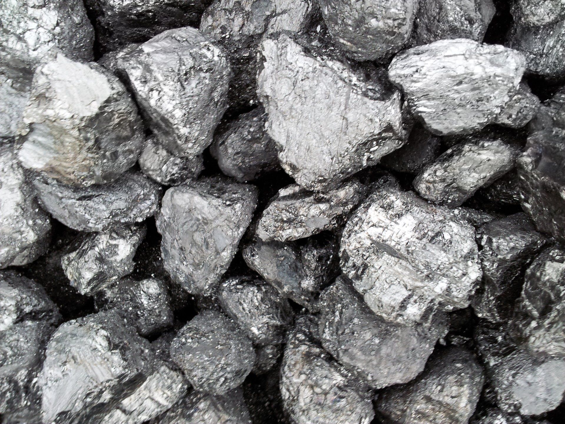 Anthracite Large Nuts