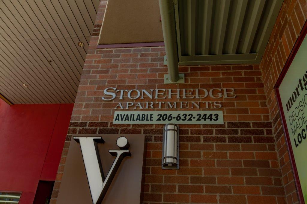 Stonehedge Apartments