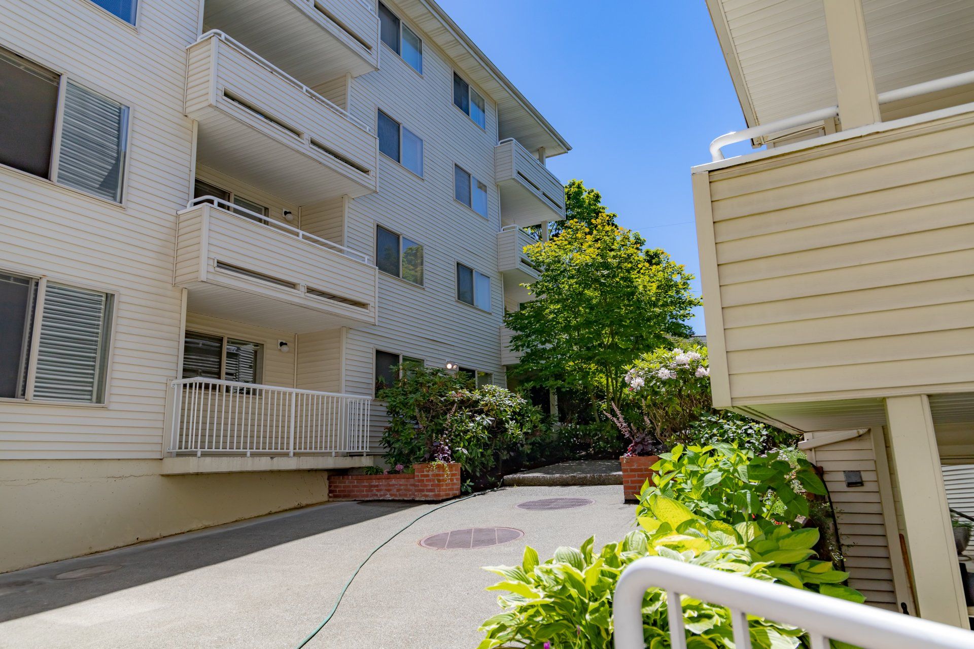 Thornton Creek Apartments