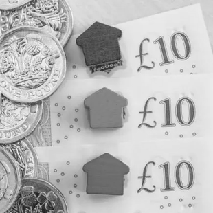 Little Model Houses on a £10 Note