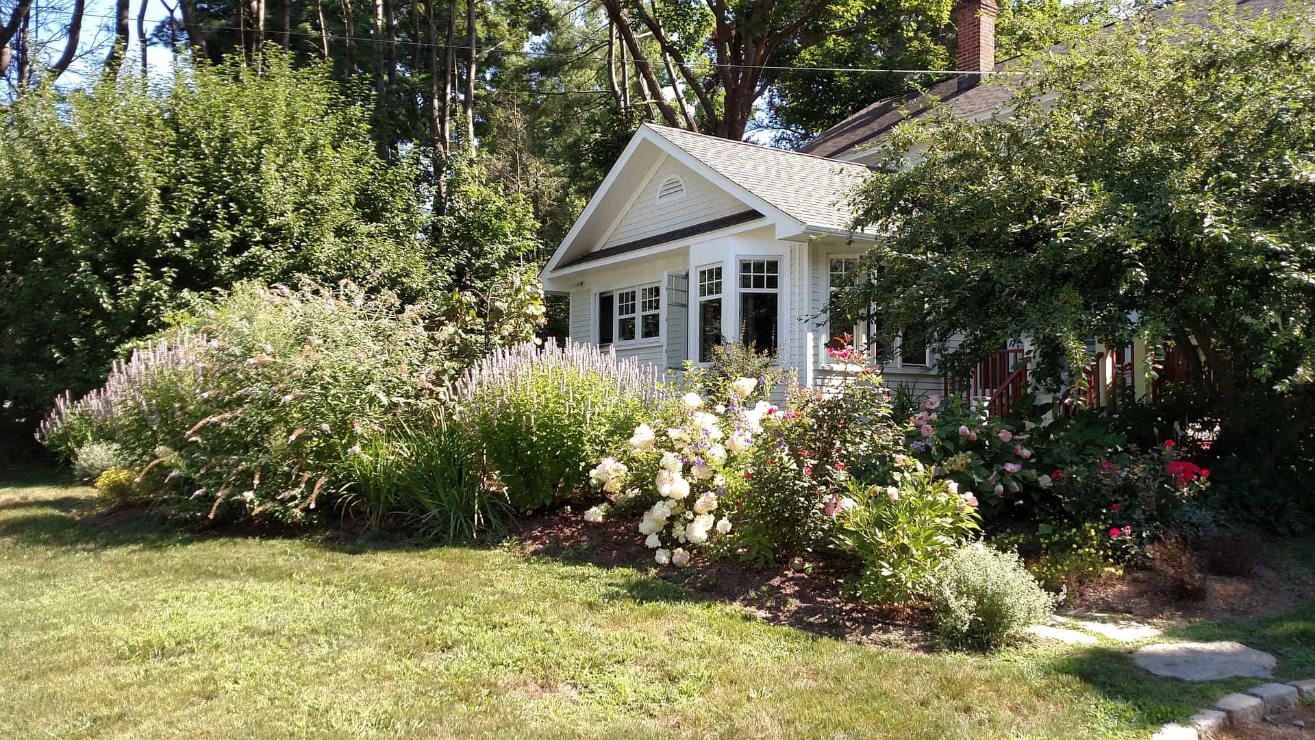 Pay Attention to Curb Appeal