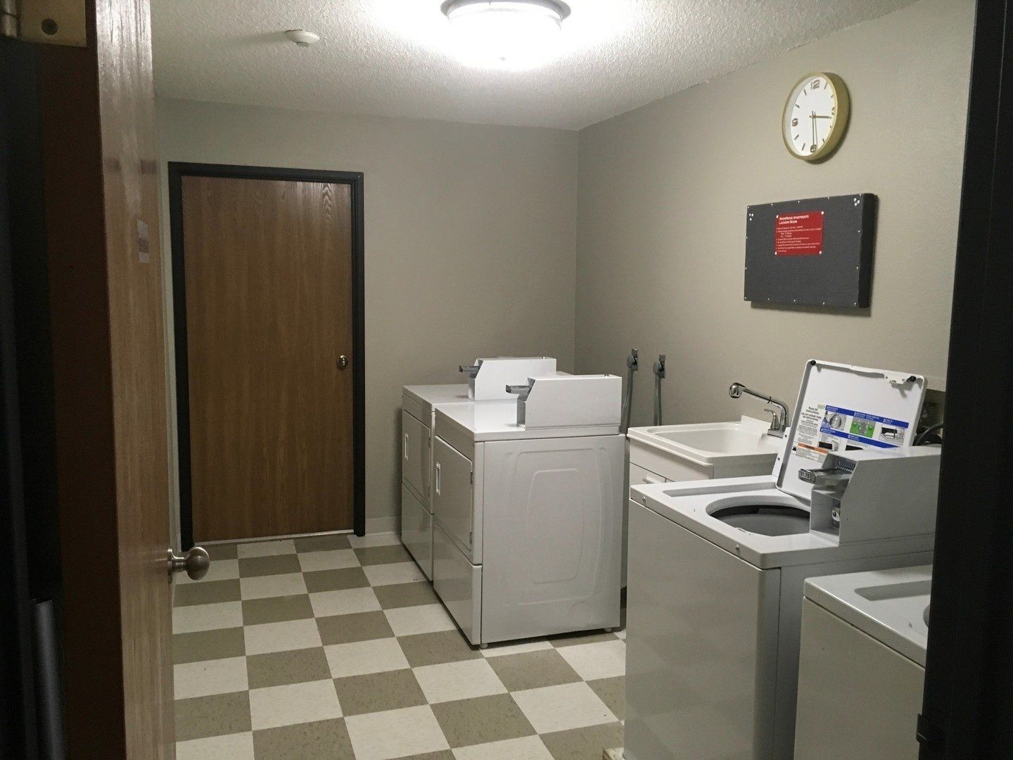 river ridge apartments kitchen