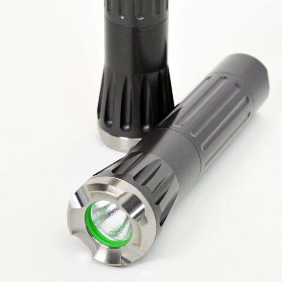 Shooting Illustrated Flashlight Review Shooting Illustrated Flashlight Review