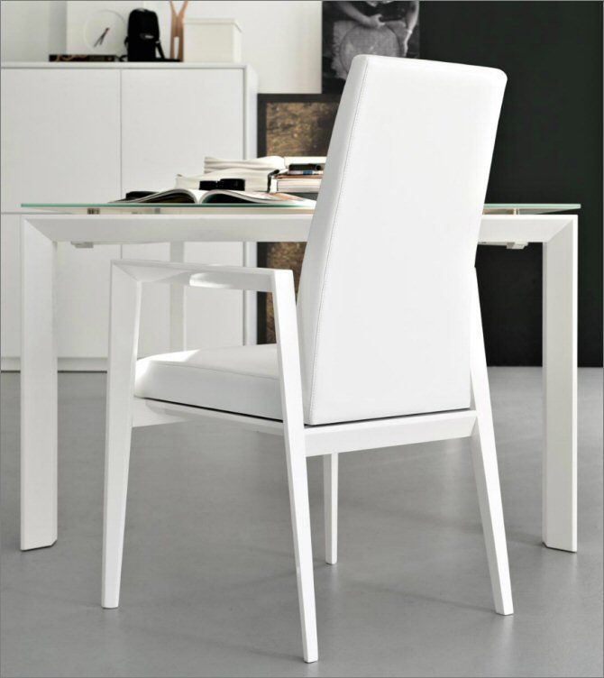bess armchair