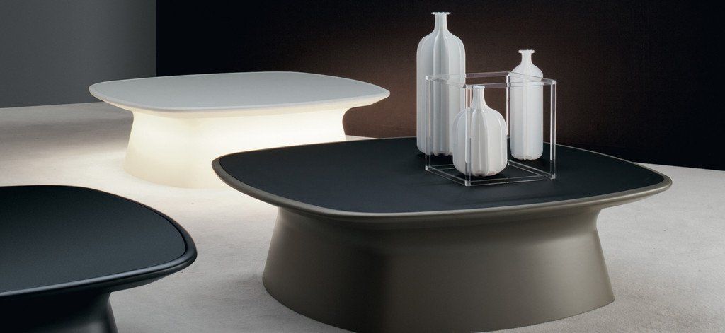 aura coffeetable with light