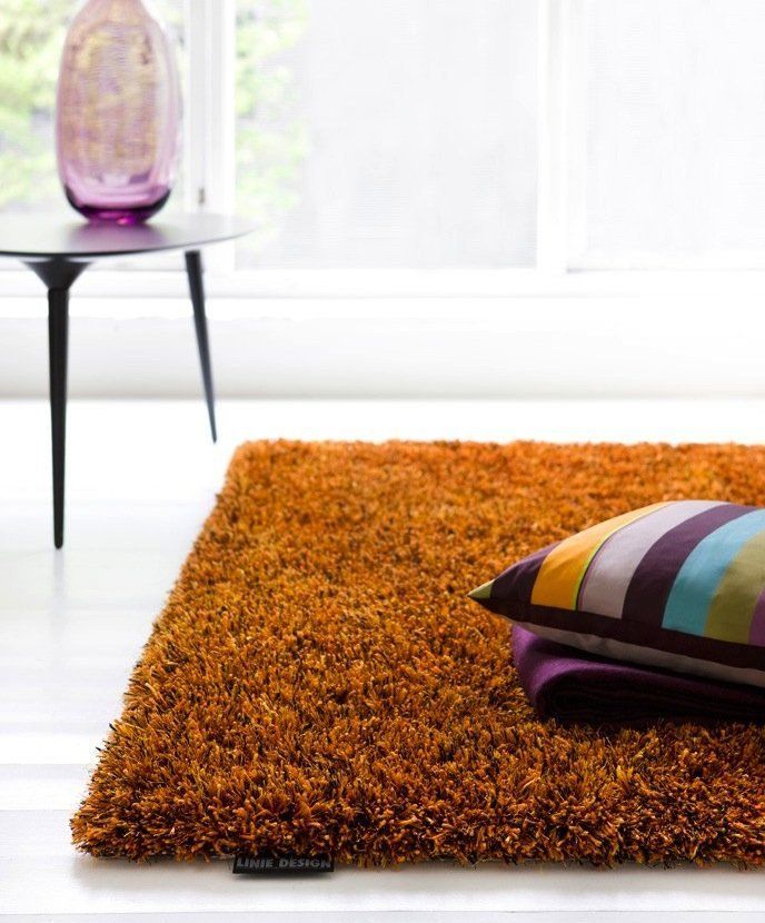 ronaldo orange rug