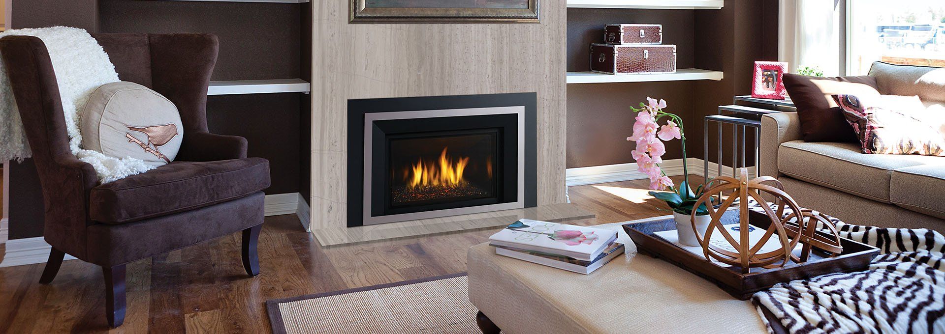 gas fireplace installed in living room by ener-g tech, inc.