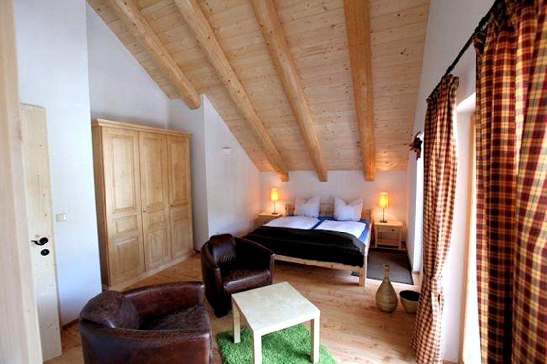 Golden Eagle Bedroom Suite