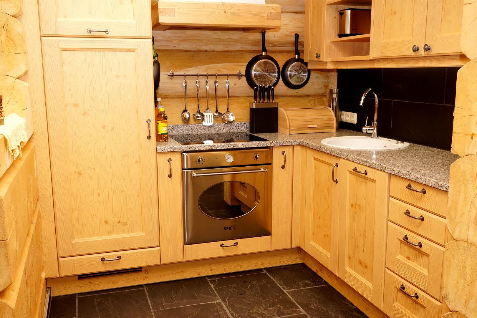 Sleepy Bear Kitchen