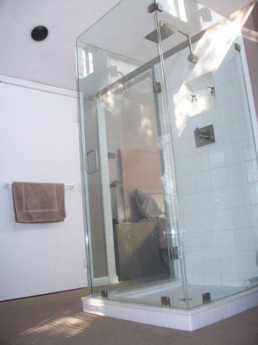 Glass Gallery — Glass Enclosure In Columbus, IN