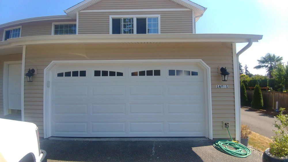 Obs Wyndbridge Garage Door — Everett, WA — Overhead Doors Everett