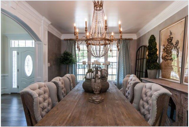 Elegant Dining Table — Communities in Glen Allen, VA