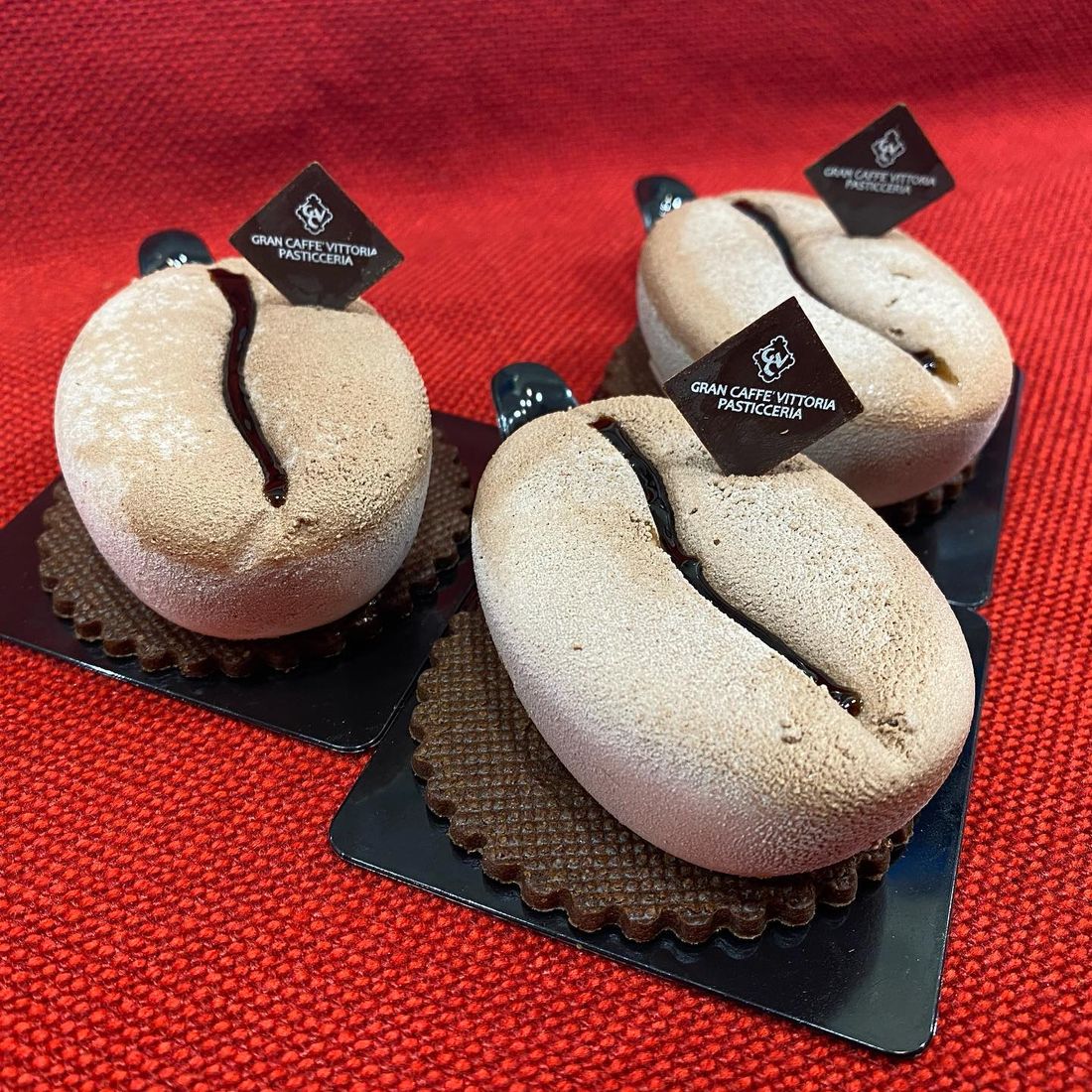 pasticcini a forma di chicco di caffè
