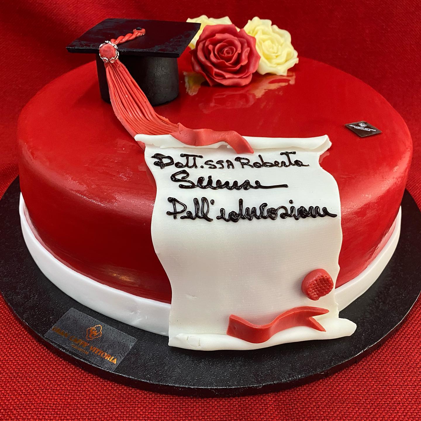 torta di laurea personalizzata