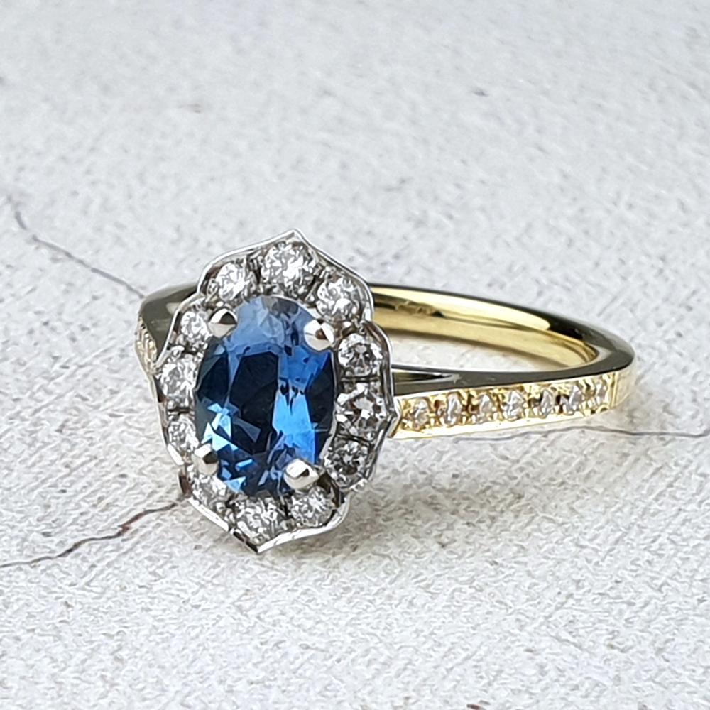 A unique engagement ring with a  Santa Maria Aquamarine with diamonds