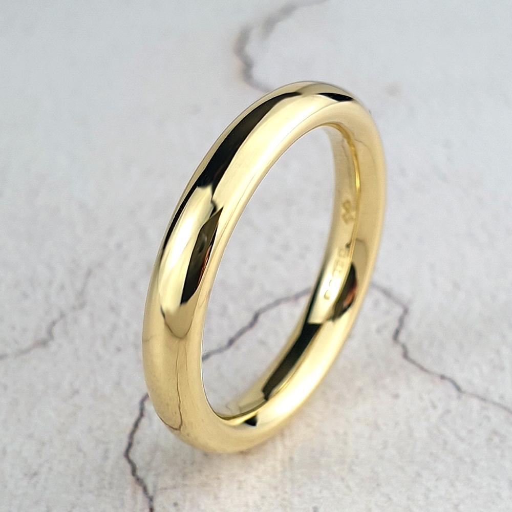 18ct gold oval-section court ring