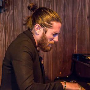 Sean Giddings - keyboards