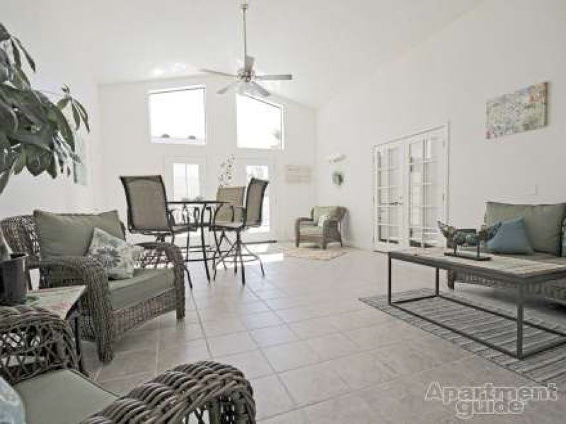 Fallbrook Hills Apartments