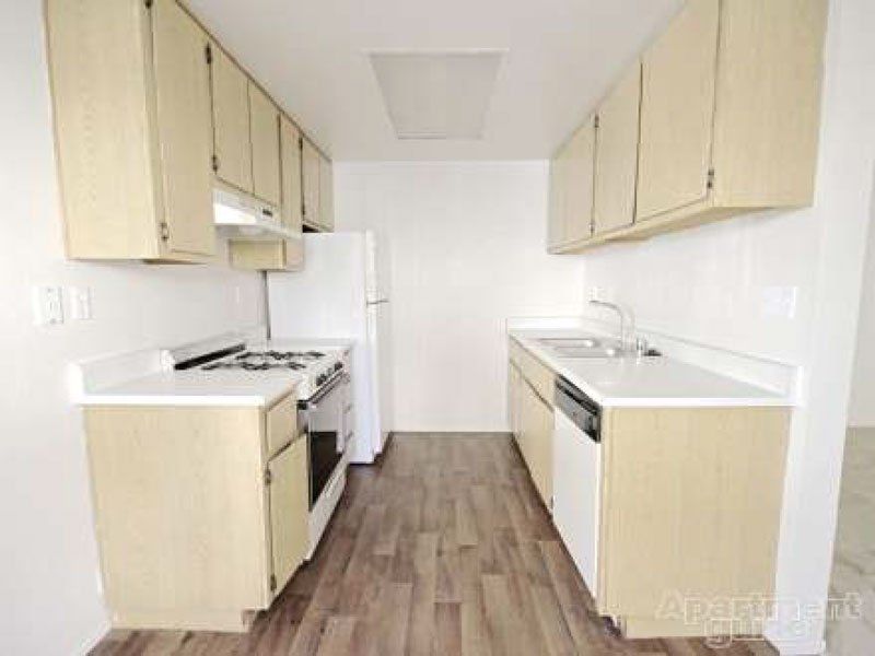 Fallbrook Hills Apartments