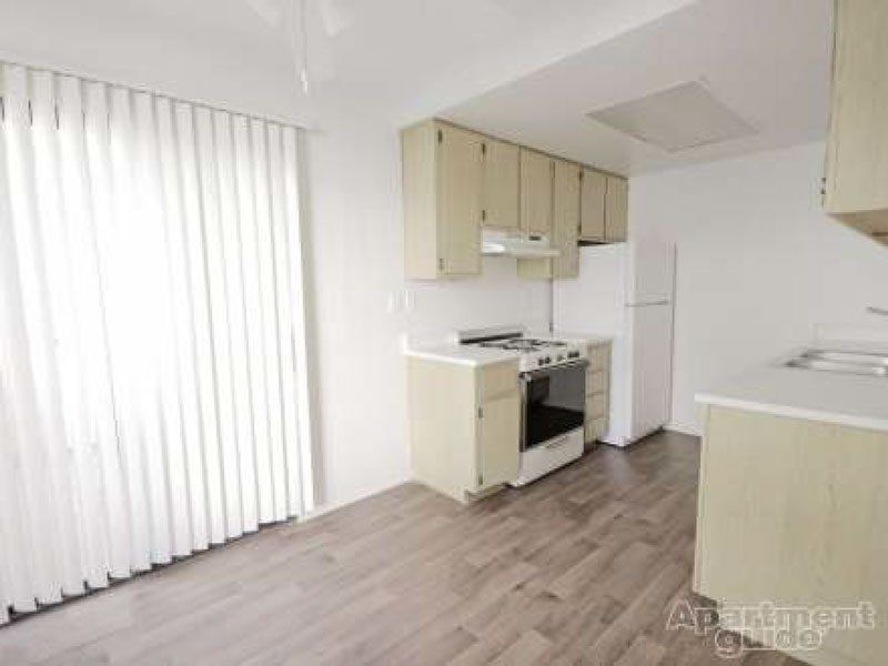 Fallbrook Hills Apartments