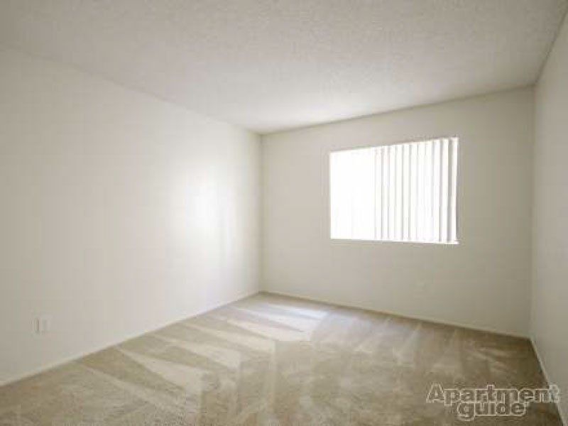 Fallbrook Hills Apartments