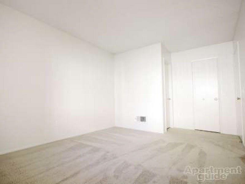 Fallbrook Hills Apartments