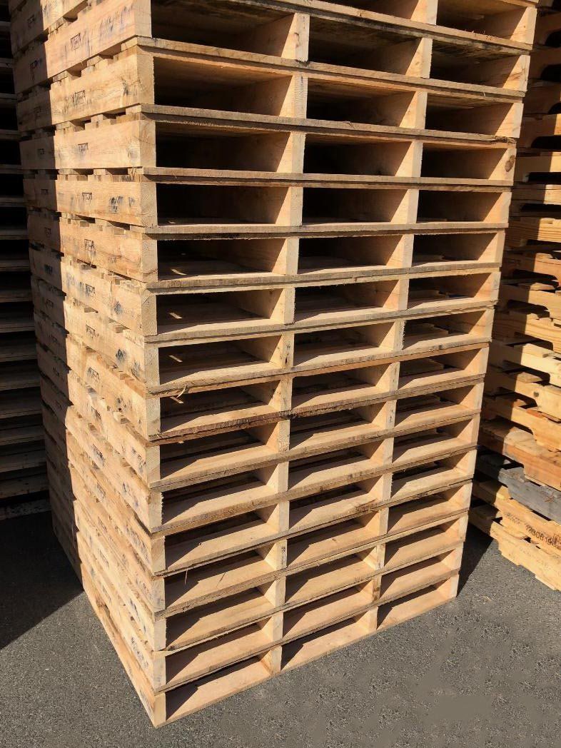 Stacks of Pallets at Delisa Pallet