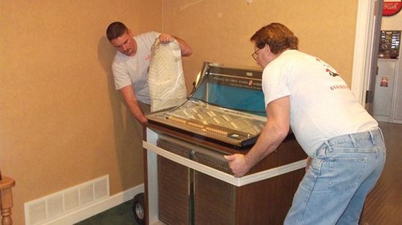 County Movers — Moving Items From House in Columbus, Oh County Movers — Moving Items From House in Columbus, Oh