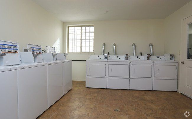 Laundry Room | Ravada Hill Apartments