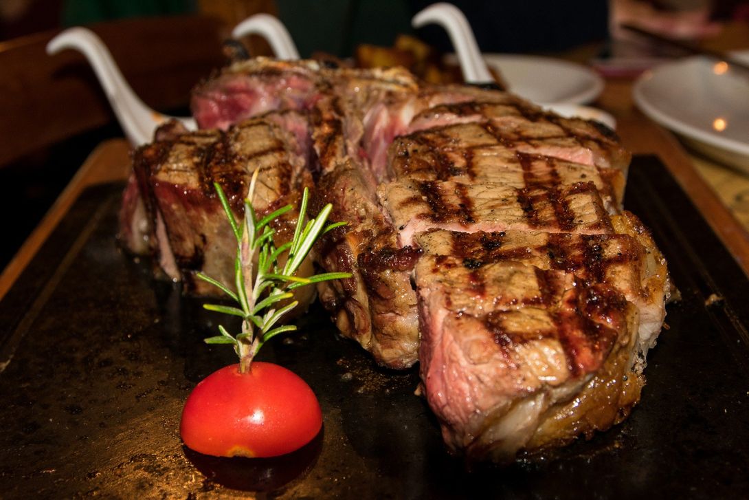 Florentine steak