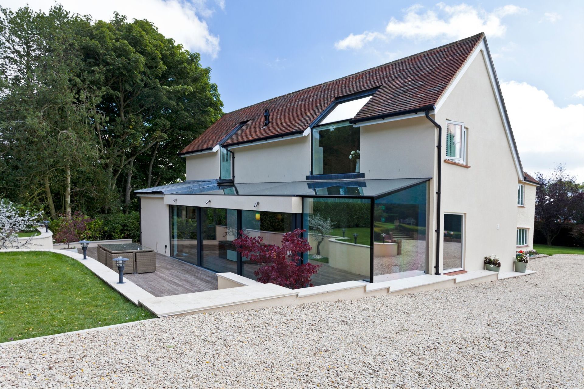 Glass extension on Chilterns country house